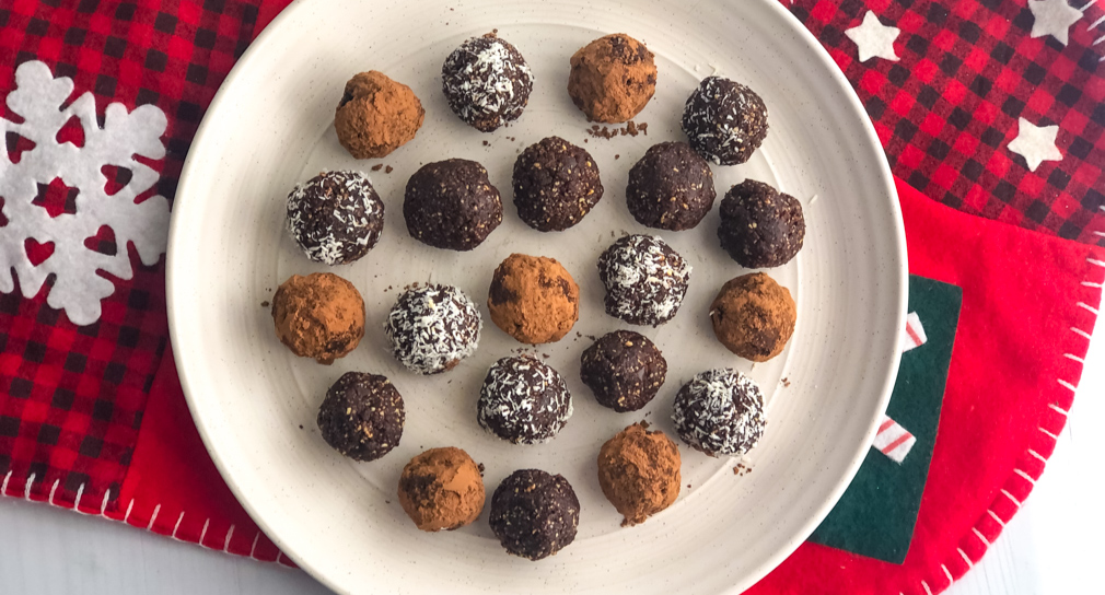 Plate of no-bake chocolate peppermint bliss balls