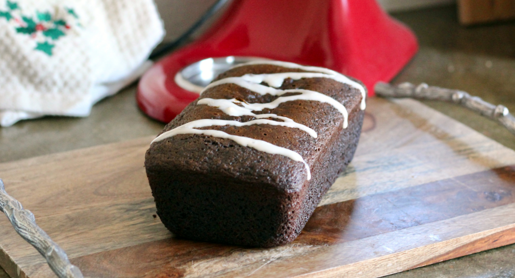 https://image-api.loseitblog.com/images/11bb0479af32aa9af1b6/2018/10/Gingerbread-Loaf-1.png