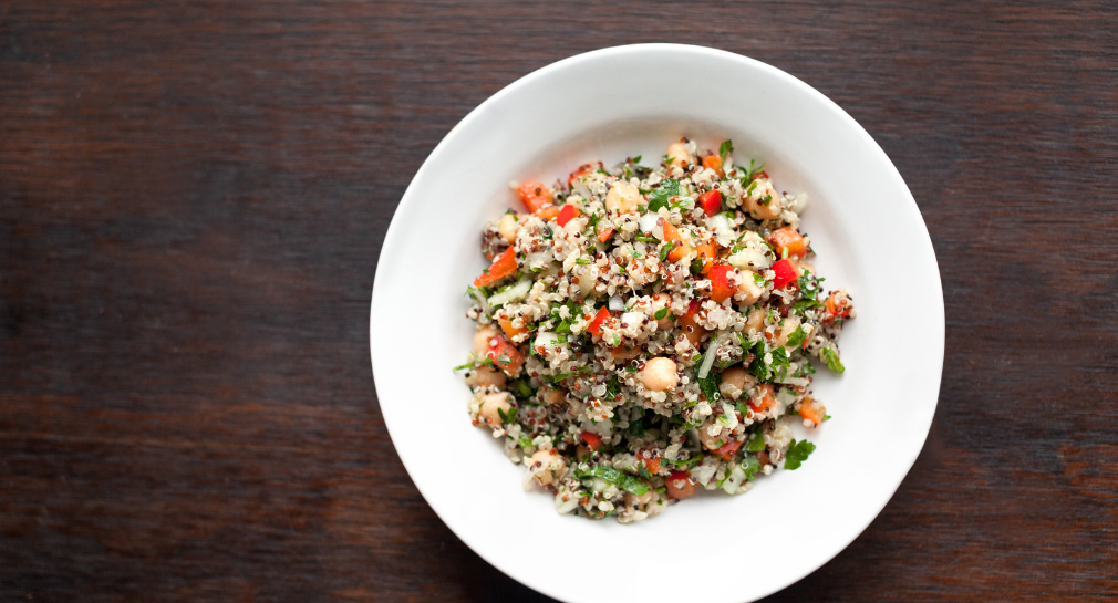 quinoa and chickpea salad