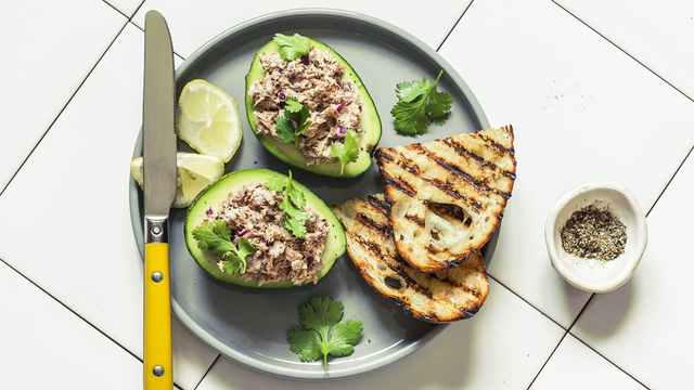 https://image-api.everydayhealth.com/images/recipes/Tuna-Stuffed Avocados.png